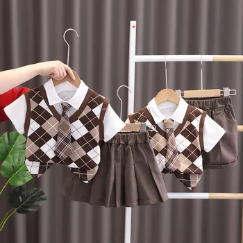 Модерен летен костюм 2023 г., за момчета и момичета, Бебешки дрехи, Детски комплект с къси ръкави и завязками под формата на решетка, Поли, Панталони, Комплект от 2 теми