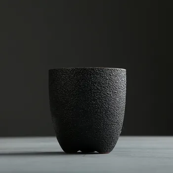 Японската голяма керамична чаша за вода, креативна черна посуда, чаена чаша, порцеланова домакински ретро Проста чаша за вино, кунг-фу, Посуда за напитки