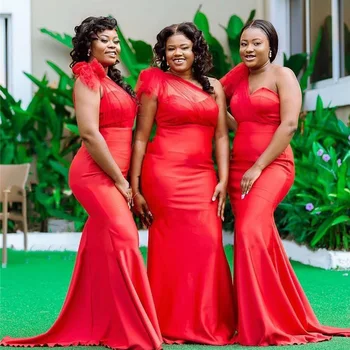 Африкански червени рокли на шаферките в стил Русалка с едно рамо, драпированный стрелка с форма на струята, рокли за гости на сватба в стил Кънтри в градината, рокля на шаферка