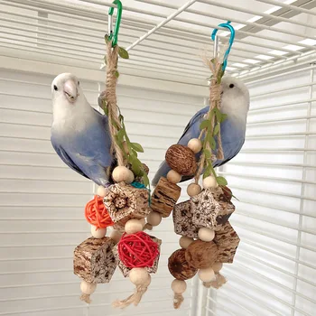 Аксесоари за папагали Божур, кусающиеся играчки от тигрова кожи, цветна декорация на клетки за птици скалят устата, за да разсее скуката